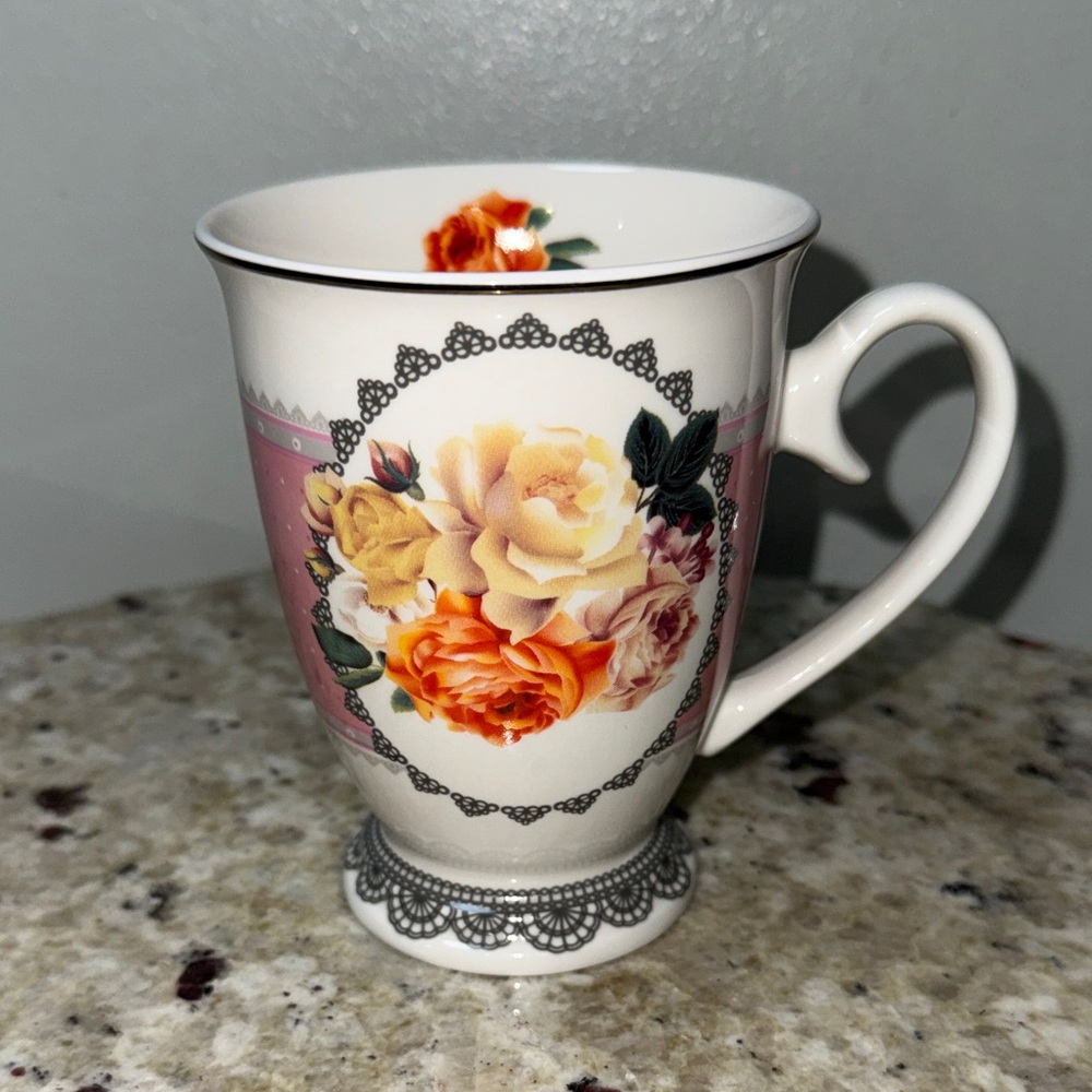 Eileen’s Reserve Pink Shabby Floral Footed Porcelain Coffee Mug New Anchor Inc